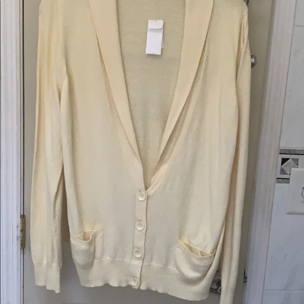Gap Button Up Cardigan - Picture 3 of 3
